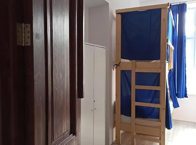 Evergreen بيت شباب كراكوفيا